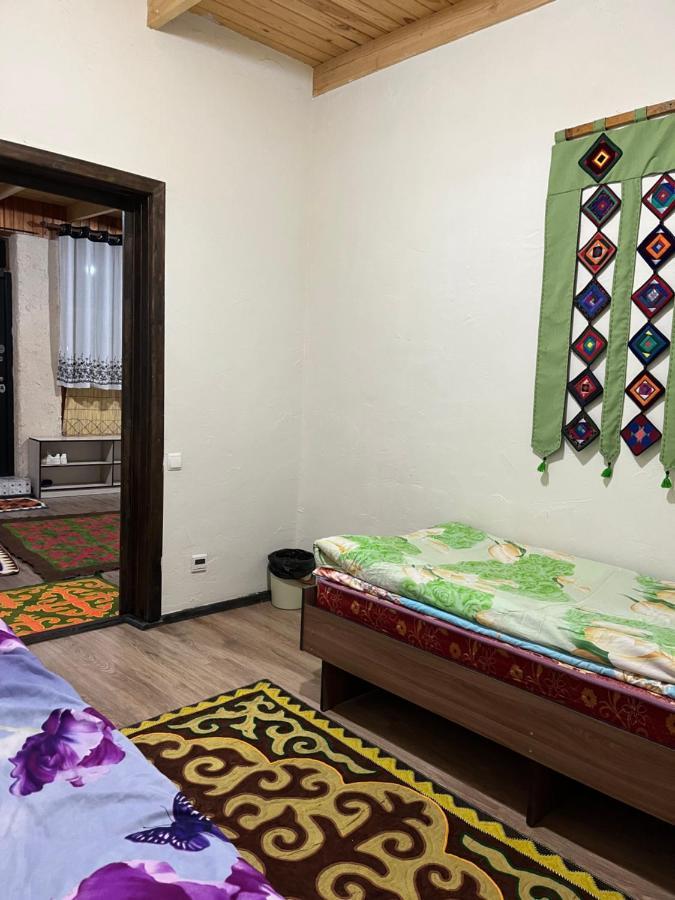 Guest House Guljan Bokonbayevo Bagian luar foto