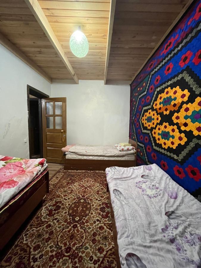 Guest House Guljan Bokonbayevo Bagian luar foto