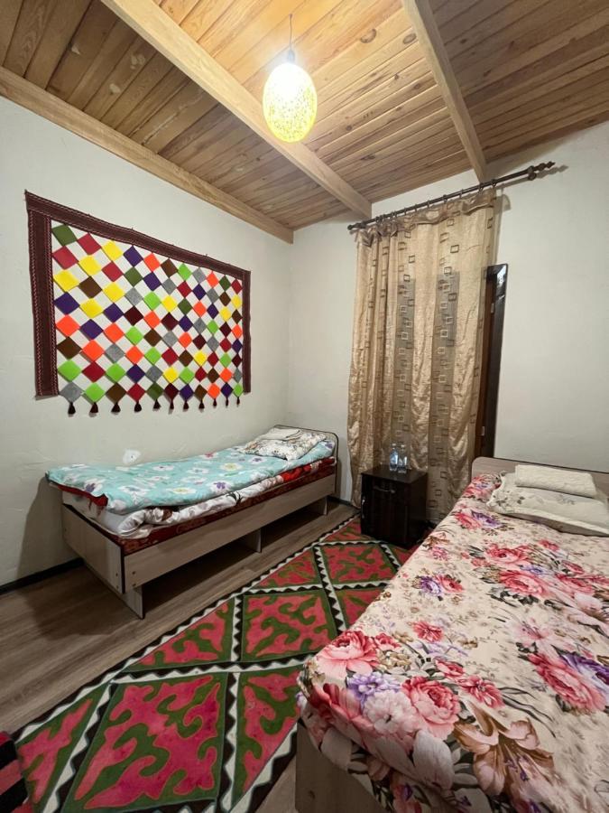Guest House Guljan Bokonbayevo Bagian luar foto