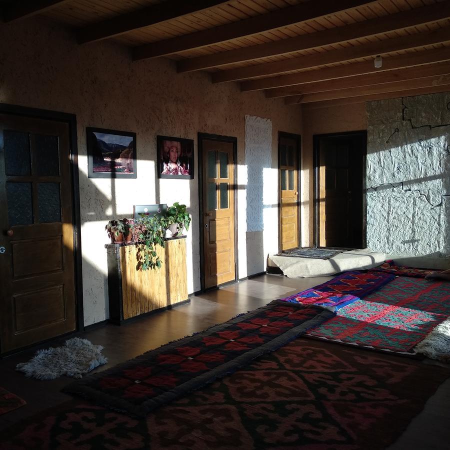 Guest House Guljan Bokonbayevo Bagian luar foto